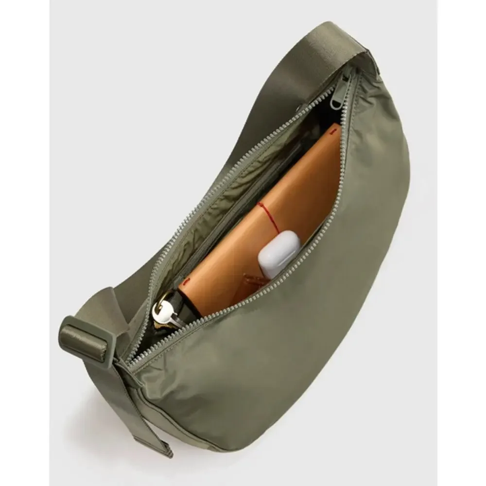 Quince Revive Nylon Shoulder Bag Green New - Picture 3 of 5